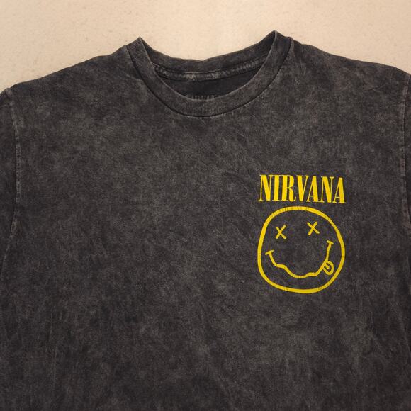 Nirvana Band Casual Crew Neck Graphic T-Shirt Adult Mens Size Medium M Gray - Picture 1 of 9